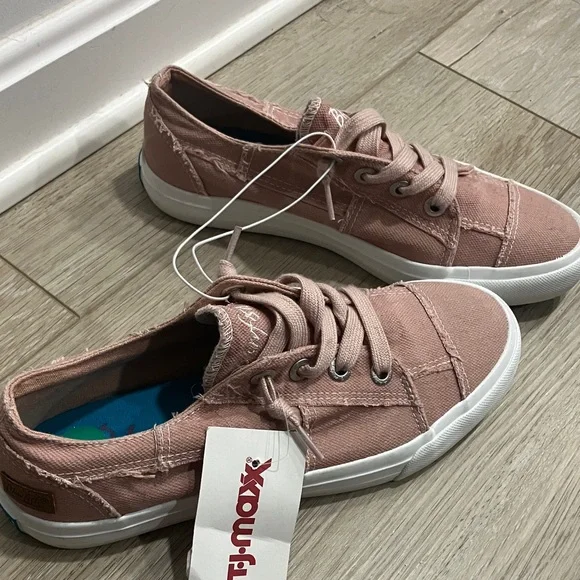 Blowfish Dusty Rose Canvas Sneakers, New with Tags, size 8 - Picture 5 of 9